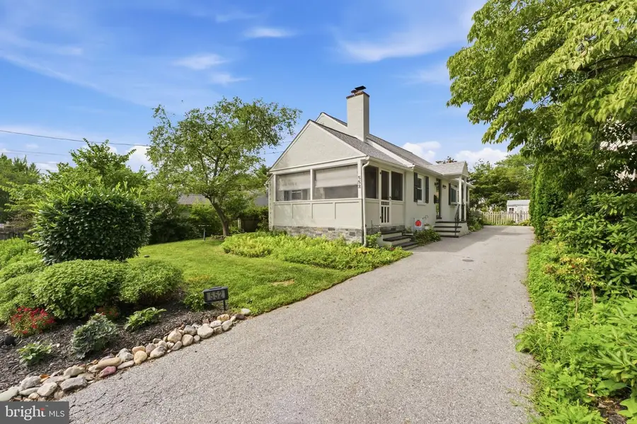 552 Woodside Ave, Berwyn, PA 19312 - #2