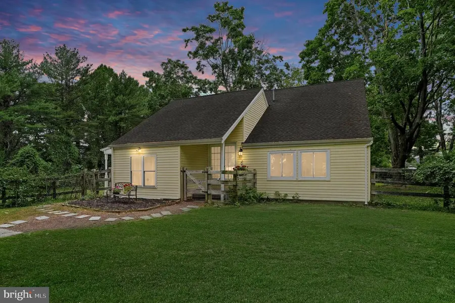 374 S Jennersville Rd, West Grove, PA 19390 - #2