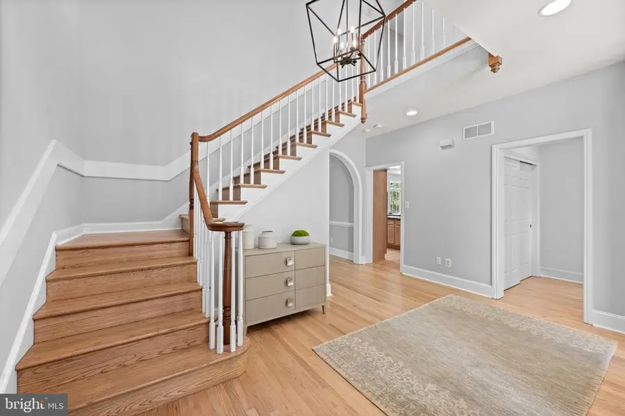 1285 Farm Rd, Berwyn, PA 19312 - #2