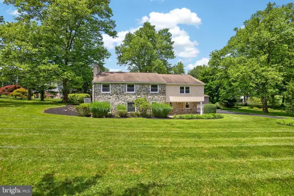 1190 Beaumont Rd, BERWYN, PA 19312