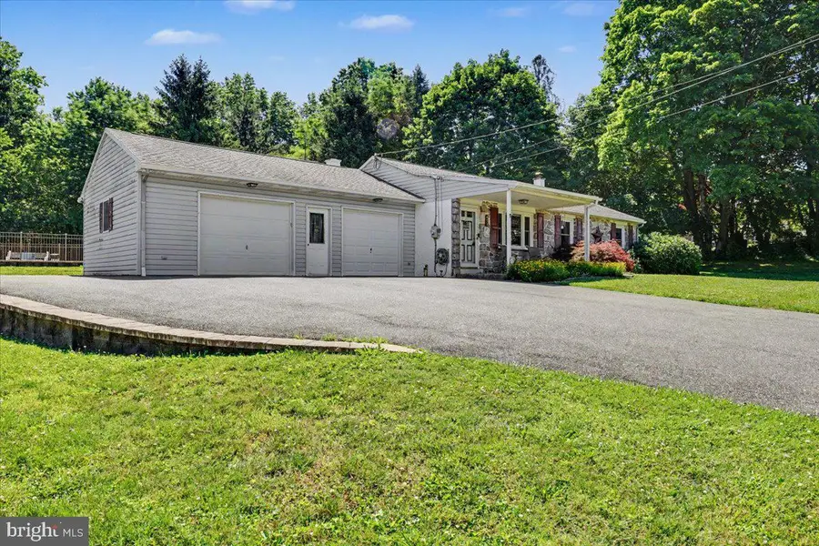 451 Saylors Mill Rd, Spring City, PA 19475 - #3