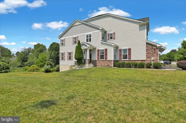 3250 Krista Ln, CHESTER SPRINGS, PA 19425