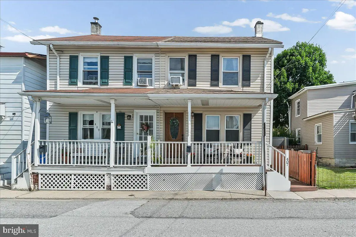 407 Walnut St, Parkesburg, PA 19365 - #1