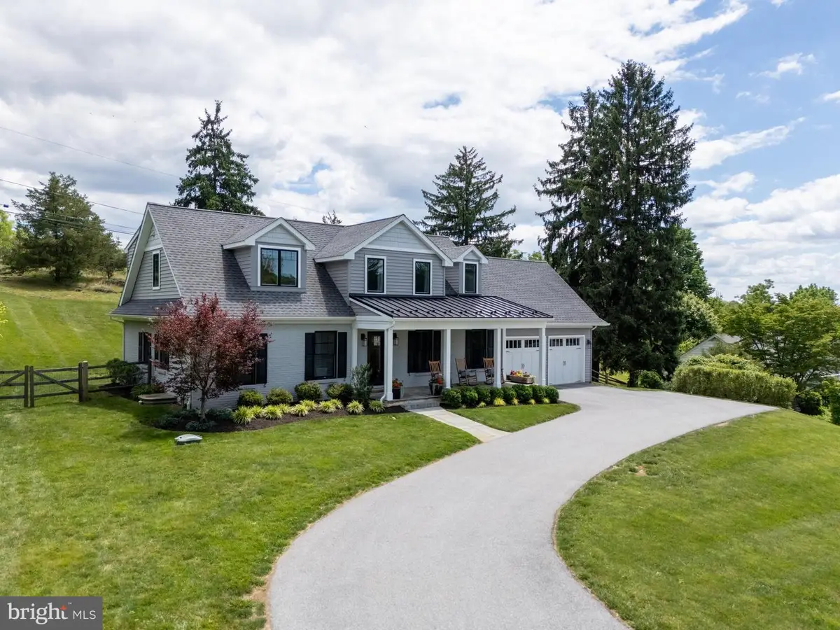 978 S Penn Dr, West Chester, PA 19380 - #1