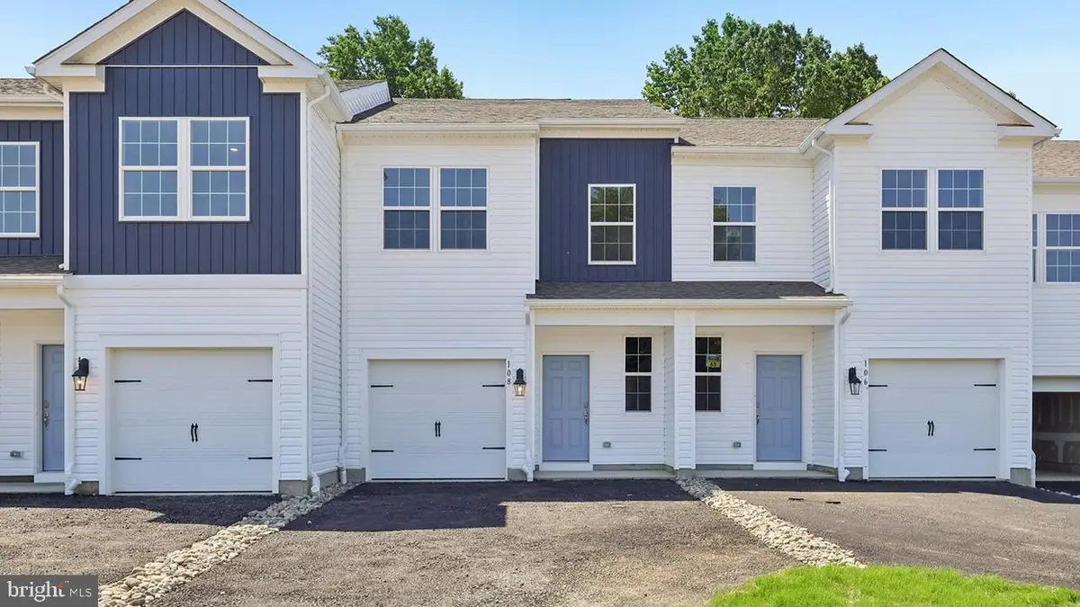 252 Derby Dr, Coatesville, PA 19320 - #1