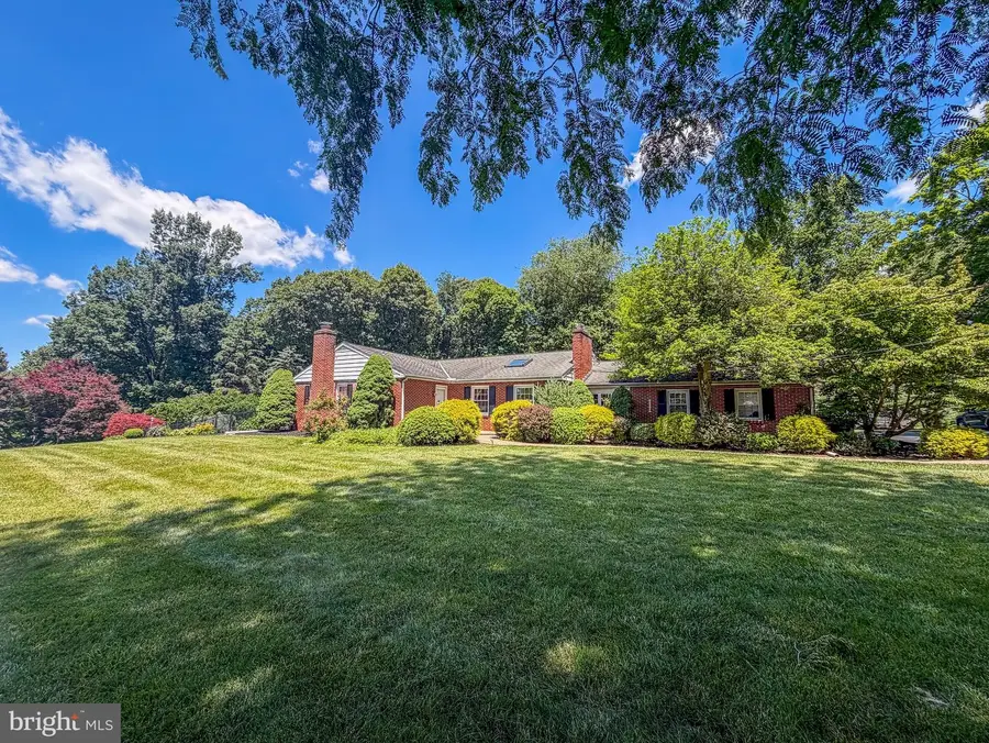 2445 Strasburg Rd, Coatesville, PA 19320 - #2