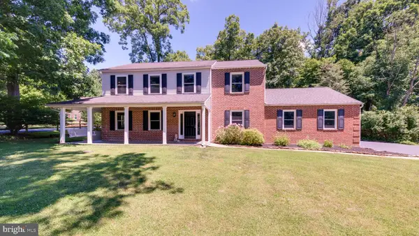 823 Countryside Dr, WEST CHESTER, PA 19380