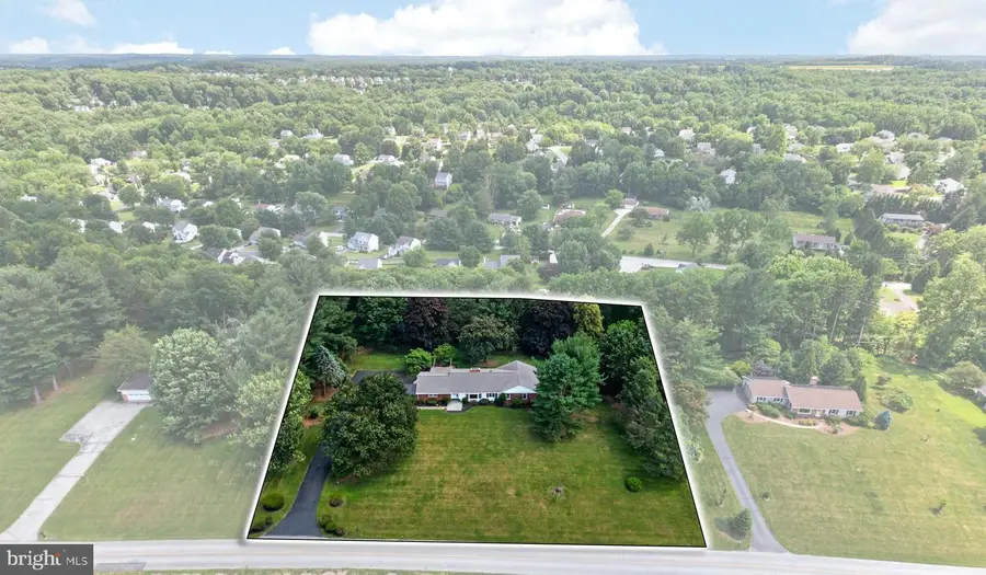 555 Country Club Rd, Coatesville, PA 19320 - #2