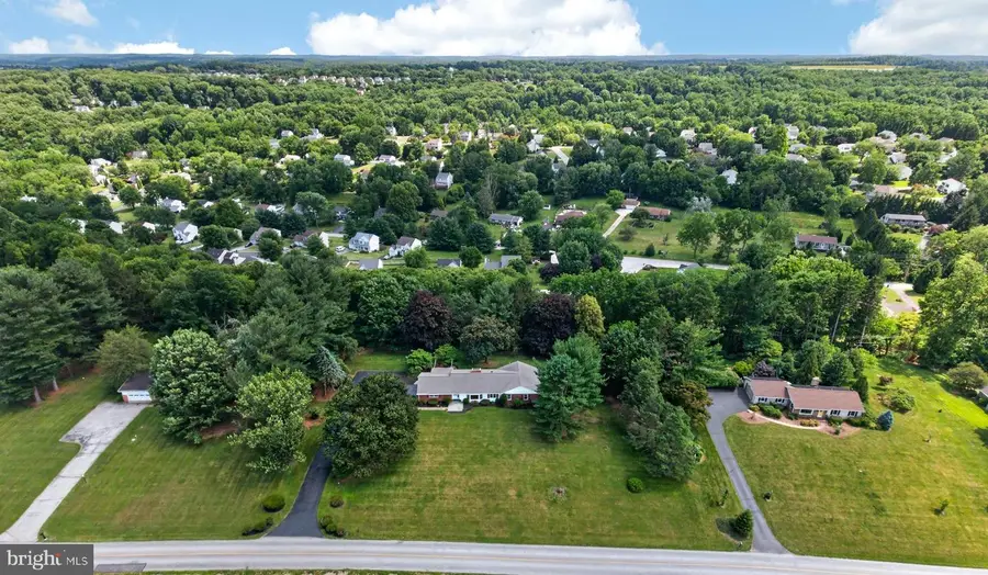 555 Country Club Rd, Coatesville, PA 19320 - #3