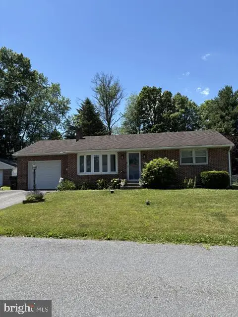 96 Lindberg Ave., POTTSTOWN, PA 19465