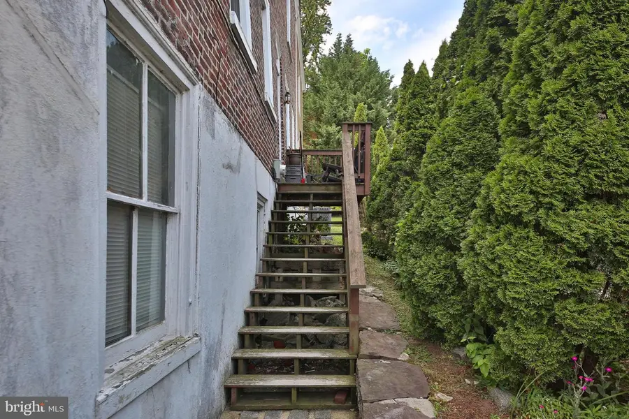 38 N Main St, Spring City, PA 19475 - #2