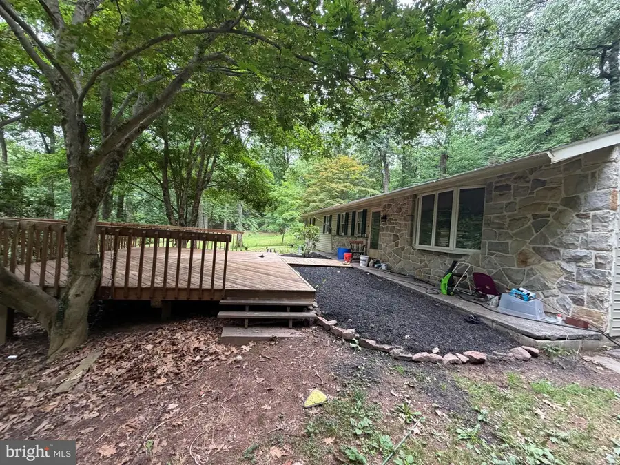 2253 Jones Rd, Pottstown, PA 19465 - #3