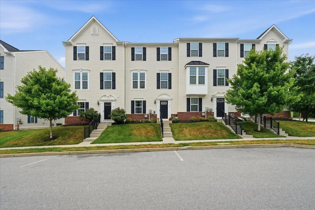 225 Ashburn Rd, Phoenixville, PA 19460 - #1