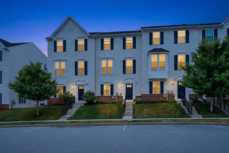 225 Ashburn Rd, Phoenixville, PA 19460 - #2