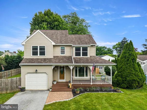 95 Greenview Dr, WEST CHESTER, PA 19382