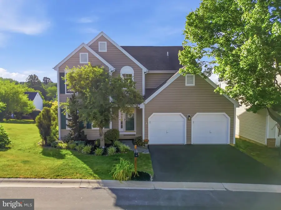 415 Carpenters Cove Ln, Downingtown, PA 19335 - #2