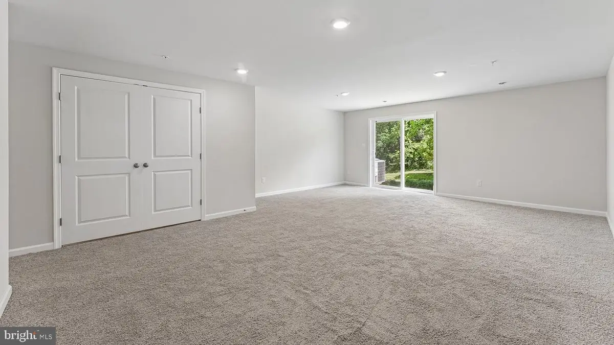 260 Derby Dr, Coatesville, PA 19320 - #1