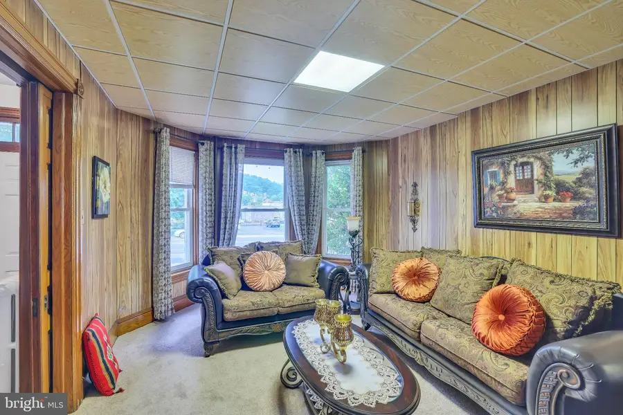525 Lincoln Hwy E, Coatesville, PA 19320 - #3