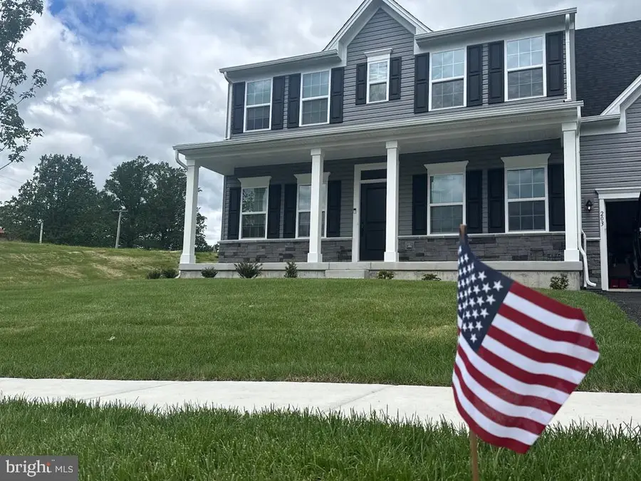 203 Braeburn Dr, Atglen, PA 19310 - #2
