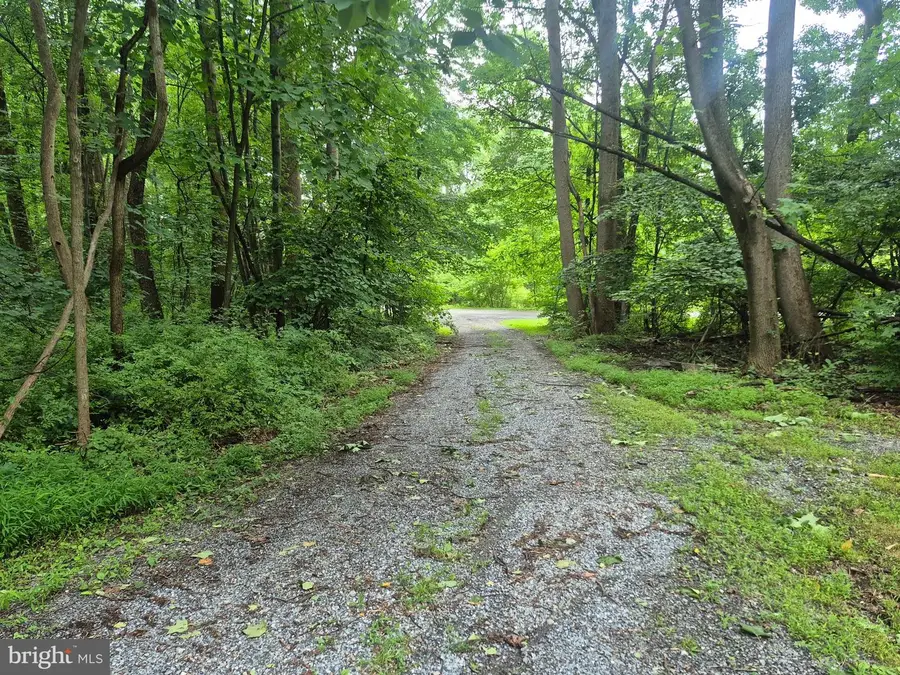 83 Miller Ln, Honey Brook, PA 19344 - #2