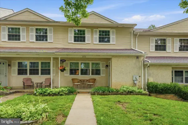 292 Carlyn Ct, DOWNINGTOWN, PA 19335