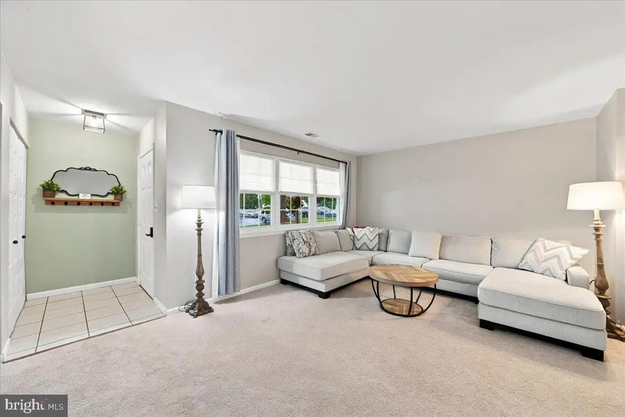 292 Carlyn Ct, Downingtown, PA 19335 - #2