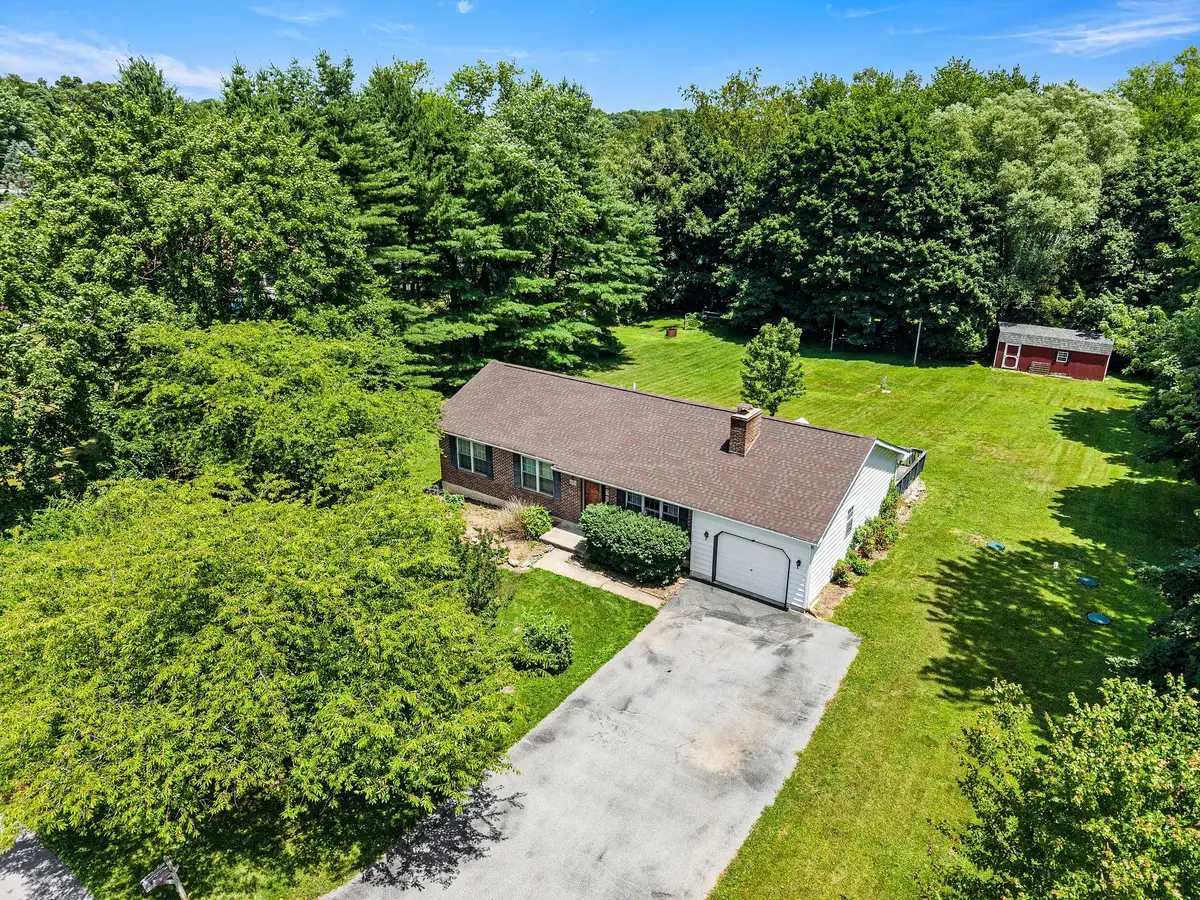 102 Montgomery Dr, Coatesville, PA 19320 - #1