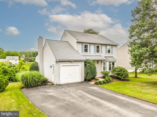 557 Summercroft Dr, EXTON, PA 19341