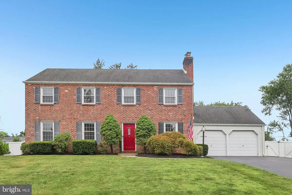 69 N Spring Ln, Phoenixville, PA 19460 - #1