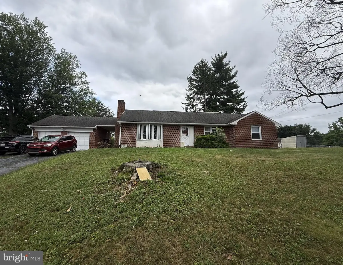 145 Anderson Rd, Pottstown, PA 19465 - #1