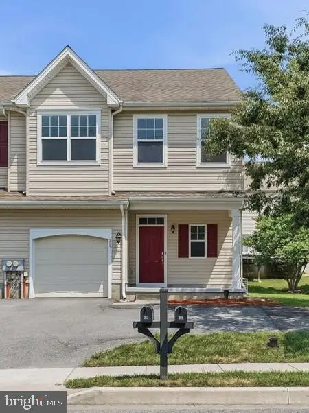 315 E 3rd St, Avondale, PA 19311 - #1