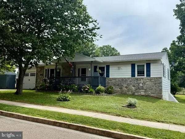 301 Delaware Ave, OXFORD, PA 19363