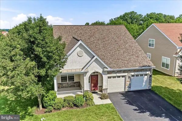 207 Hendrickson Ln, WEST GROVE, PA 19390
