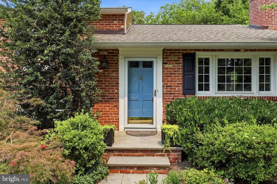 303 Landsende Rd, Devon, PA 19333 - #2