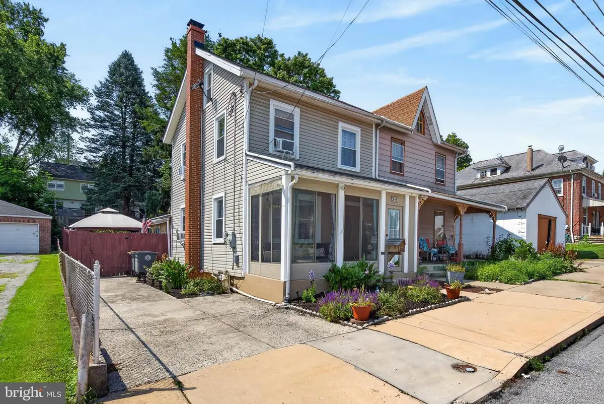 248 Church St, Downingtown, PA 19335 - #1