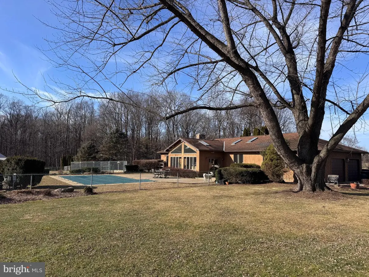 195 Daleville Rd, Cochranville, PA 19330 - #1