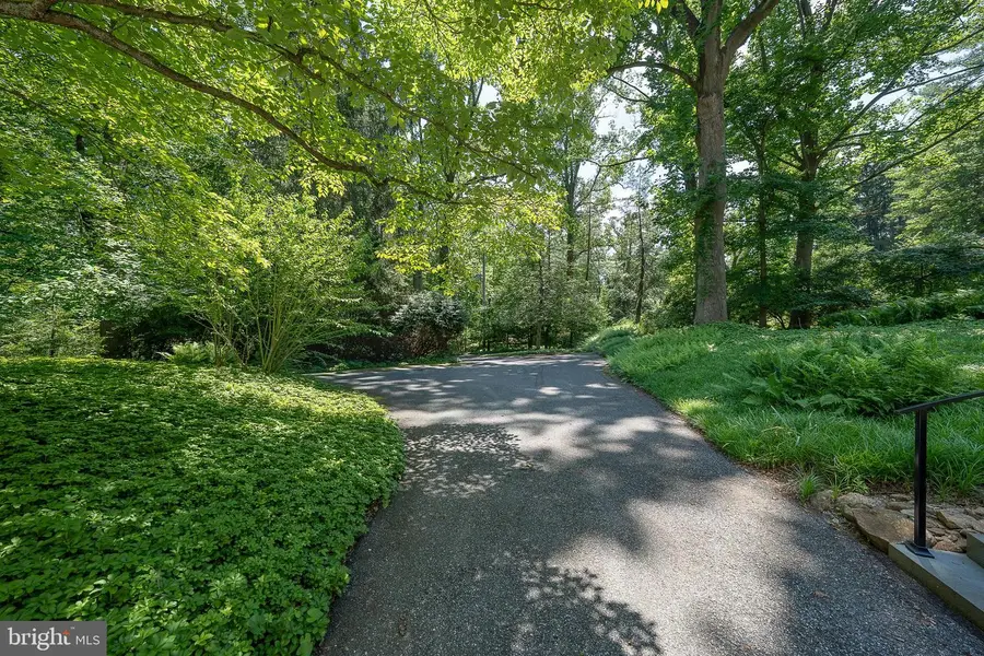 932 Westtown Rd N, West Chester, PA 19382 - #2