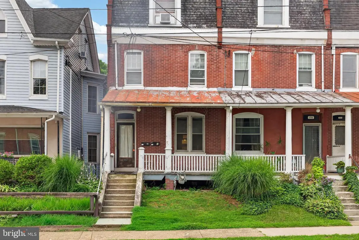 176 1st Ave, Phoenixville, PA 19460 - #1