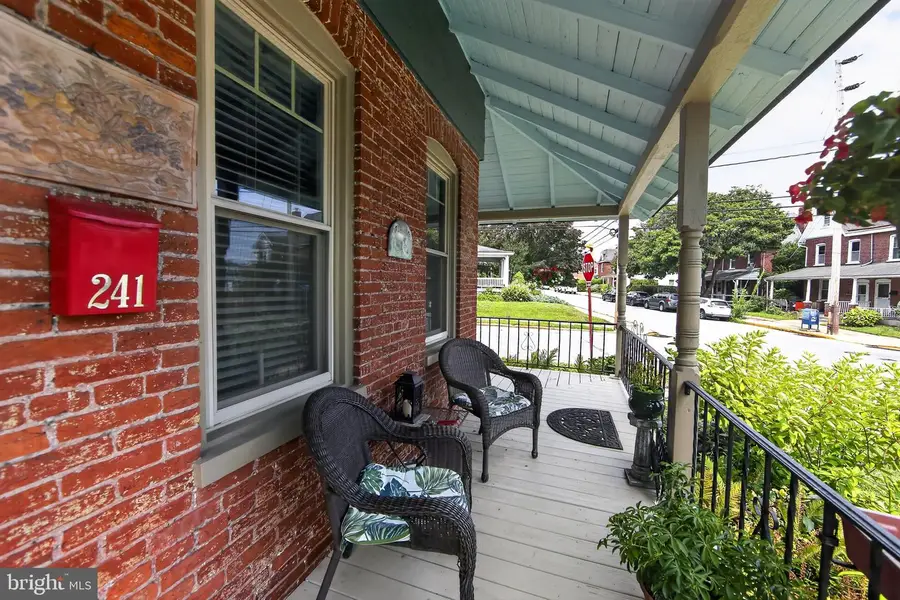 241 Washington Ave, Downingtown, PA 19335 - #2