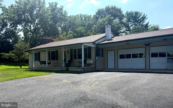 209 Hill Rd, ELVERSON, PA 19520