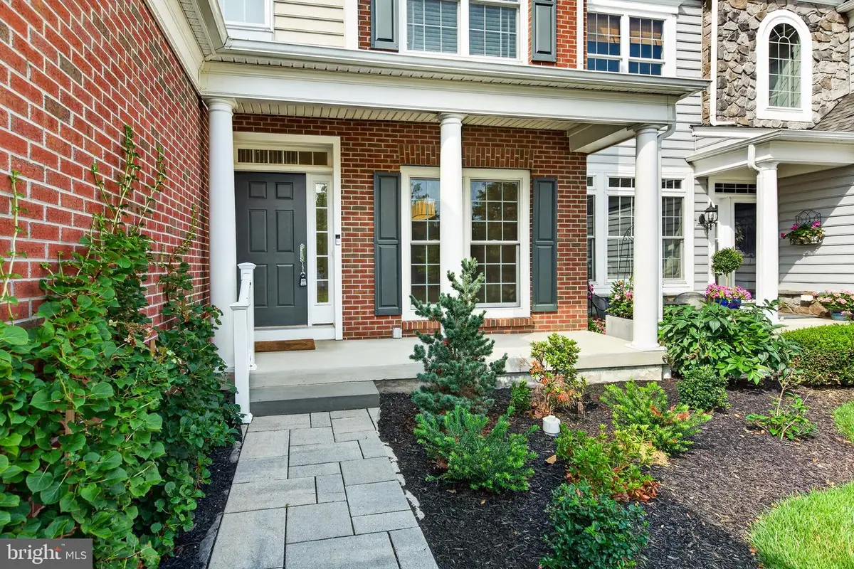 327 S Caldwell Cir, Downingtown, PA 19335 - #1