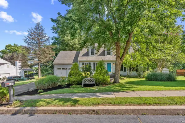 104 Columbine Dr, WEST GROVE, PA 19390