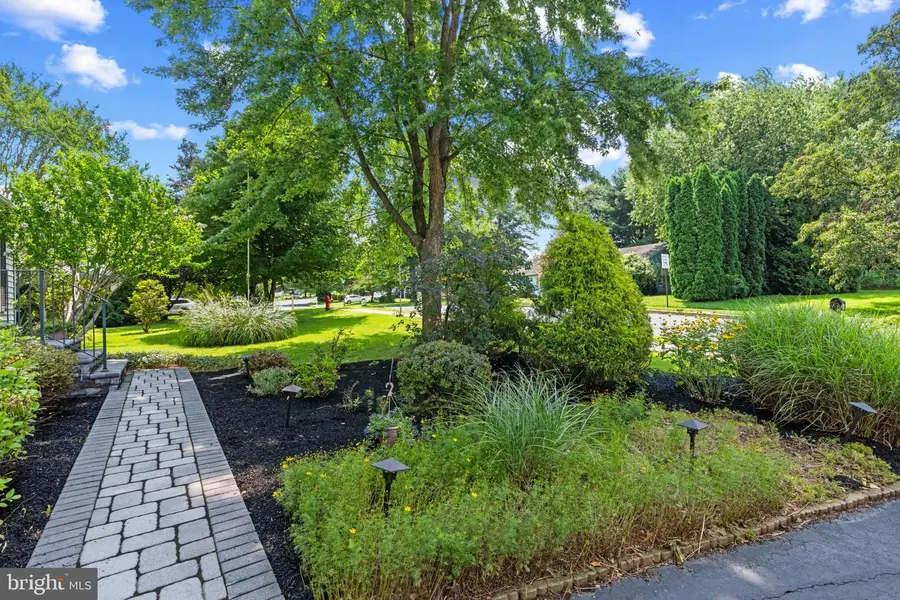 104 Columbine Dr, West Grove, PA 19390 - #3