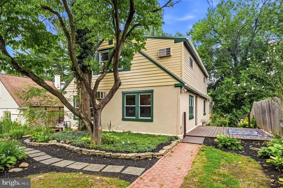 610 W Market St, West Chester, PA 19382 - #2