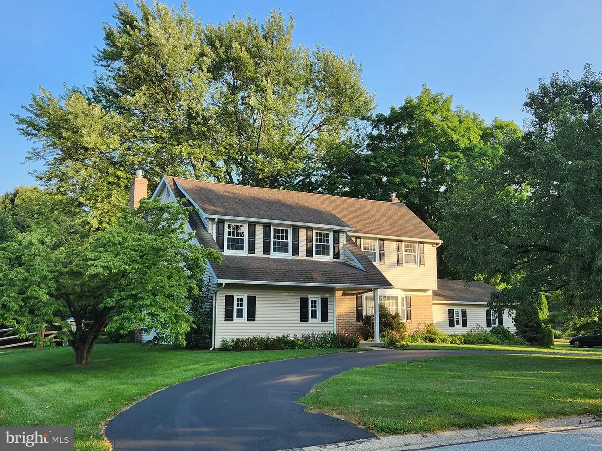 1532 Anne Dr, West Chester, PA 19380 - #1