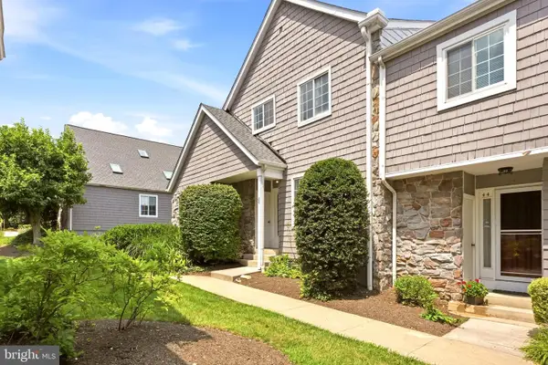 43 Constitution Ct #43, CHESTERBROOK, PA 19087