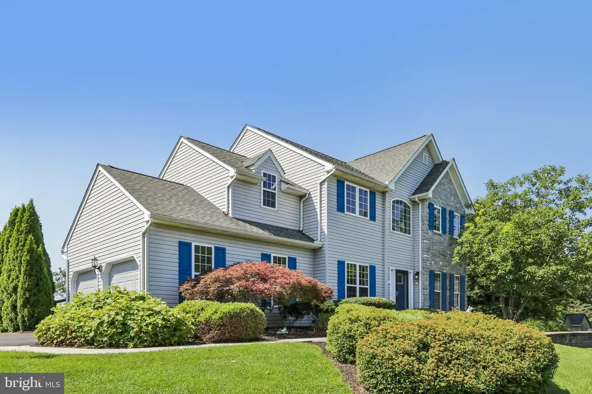 45 Flintlock Cir, West Grove, PA 19390 - #1