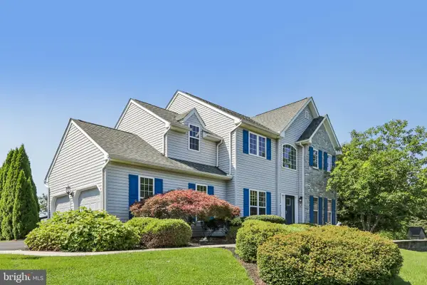 45 Flintlock Cir, WEST GROVE, PA 19390