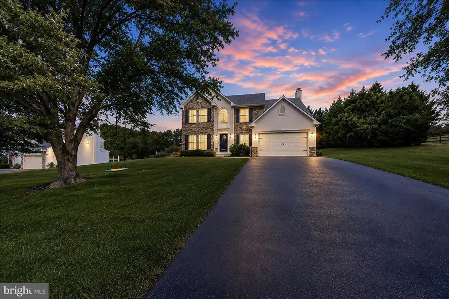 40 Caversham Dr, West Grove, PA 19390 - #2