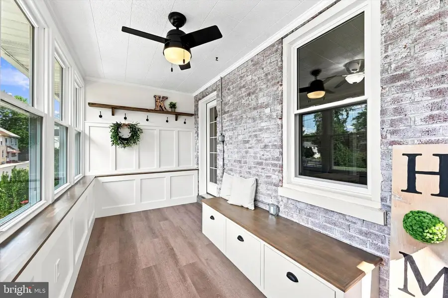 302 William St, Downingtown, PA 19335 - #2